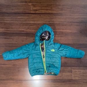 The north face boy jacket size 12/18 month